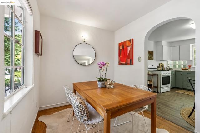 22574 6Th St, Hayward CA: https://media.crmls.org/mediaz/e6c8d3d1-08c7-47b1-a90b-ff7762bd4c49.jpg