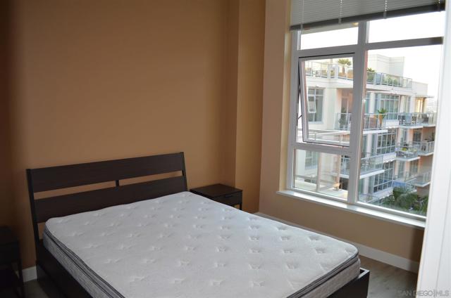 1431 Pacific Hwy, San Diego CA: https://media.crmls.org/mediaz/e6c8e6c0-5313-453f-a279-a2c382426946.jpg