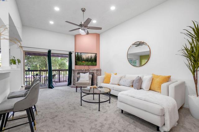 Image 6 of 48 For 5326 Briar Ridge Dr