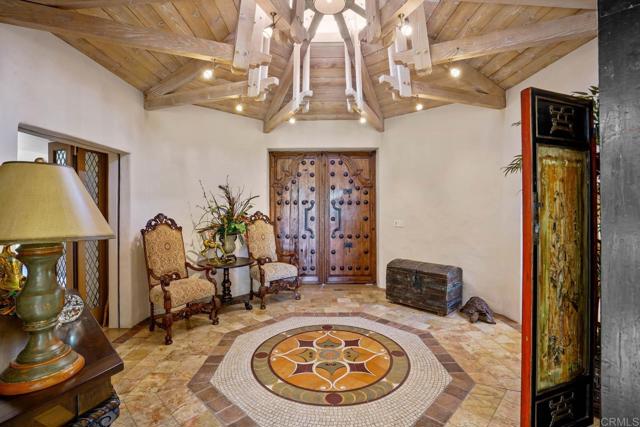 4652 Resmar Road, La Mesa CA: https://media.crmls.org/mediaz/e6cc2a7b-1ff1-4d5d-b3c7-1de81e2143ed.jpg
