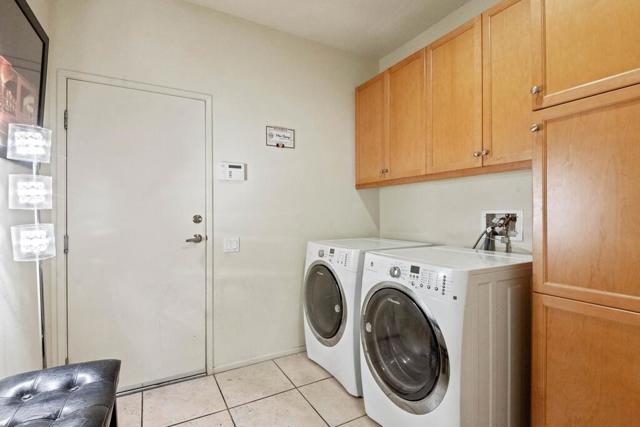 1410 Yermo N Drive, Palm Springs CA: https://media.crmls.org/mediaz/e6ccefb7-2012-4117-81ce-4134318e2890.jpg