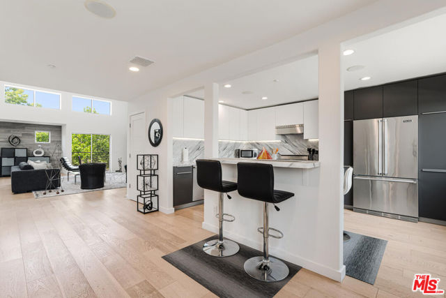 1212 Ocean Park Boulevard, 16 photo 6