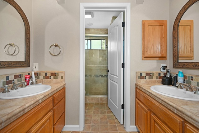 5233 Boulder Ct, Concord CA: https://media.crmls.org/mediaz/e6cf21fc-bf34-45b9-ab3f-4f04c40685e1.jpg