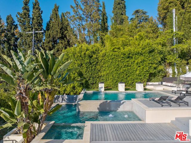 3768 Berry Drive, Studio City, California 91604, 4 Bedrooms Bedrooms, ,4 BathroomsBathrooms,Single Family Residence,For Sale,Berry,24401097