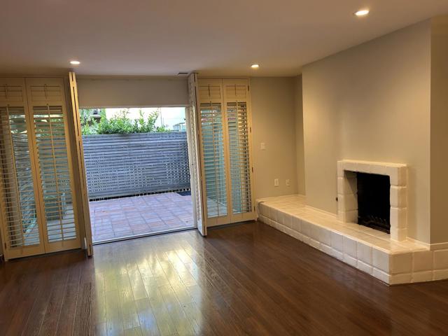 940 Peninsula Avenue, San Mateo CA: https://media.crmls.org/mediaz/e6cfa4cb-2762-4f31-aa0a-c0712a2ebd11.jpg