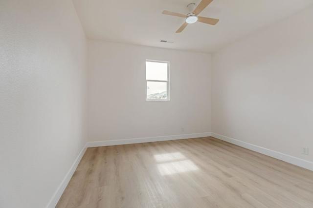 9135 Desiderio Way, Gilroy CA: https://media.crmls.org/mediaz/e6cfdf96-4fad-4300-8ae2-bed7fd17ba2b.jpg
