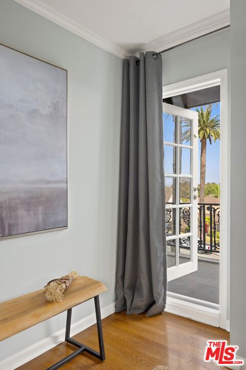 3067 Motor Avenue, Los Angeles CA: https://media.crmls.org/mediaz/e6d0004f-9be3-4ee5-81c8-1fb0babf73fa.jpg