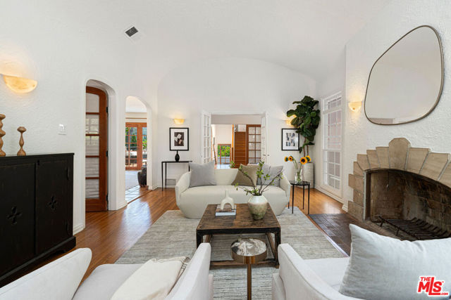 2004 Vine Street, Los Angeles CA: https://media.crmls.org/mediaz/e6d01595-1b1f-41b8-aa8f-3fc64d553c57.jpg