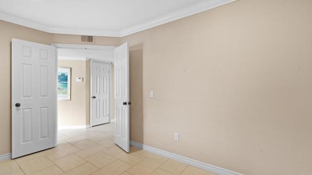 Detail Gallery Image 4 of 28 For 1806 Mckee St #A9,  San Diego,  CA 92110 - 3 Beds | 2 Baths