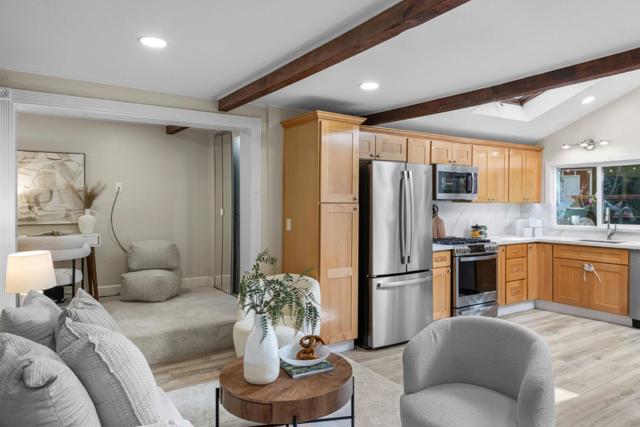 19495 Beardsley Road, Los Gatos CA: https://media.crmls.org/mediaz/e6d1e51b-733f-43d8-99b6-ab7d2f2e9dd9.jpg