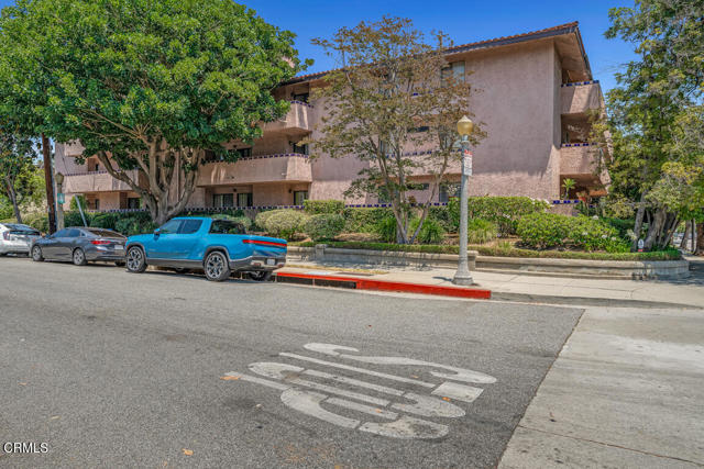 Detail Gallery Image 23 of 29 For 601 E California Bld #302,  Pasadena,  CA 91106 - 2 Beds | 2 Baths