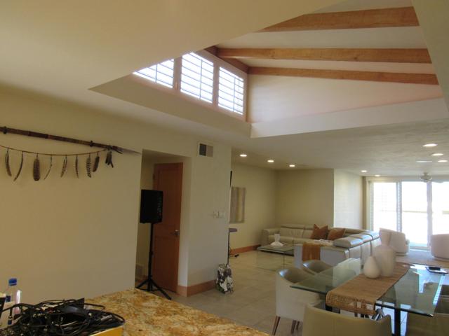 48440 Racquet Lane, Palm Desert CA: https://media.crmls.org/mediaz/e6d3aa25-ad5a-458b-bb3b-28a2cbe2852d.jpg