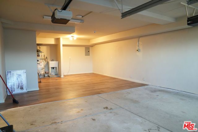 4212 Don Alanis Place, Los Angeles CA: https://media.crmls.org/mediaz/e6d59ea8-f17c-4032-b01e-8e0af62bca1c.jpg