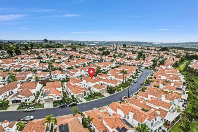 4981 Lamia Way, Oceanside CA: https://media.crmls.org/mediaz/e6d62039-73b0-4f96-ab21-9bf767d3bfdd.jpg