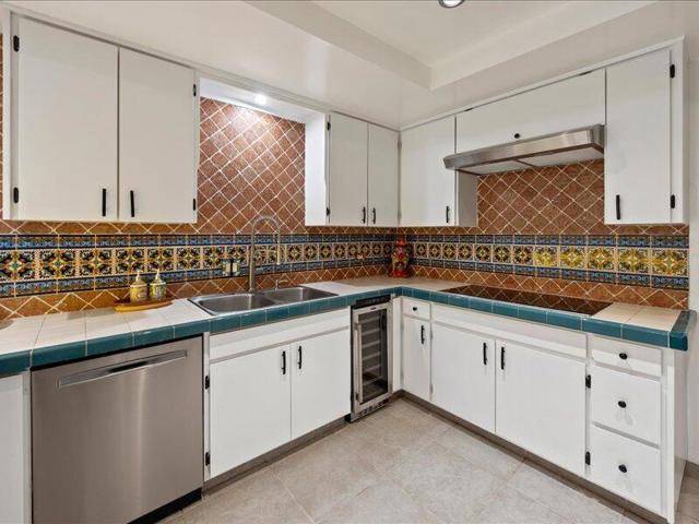 899 Island Drive, Rancho Mirage CA: https://media.crmls.org/mediaz/e6d635ff-3979-4805-b78a-bb5882a16e42.jpg