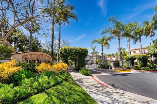 616 Marlin Ln, Carlsbad CA: https://media.crmls.org/mediaz/e6d696b5-a184-4d97-8194-d44843c90d27.jpg