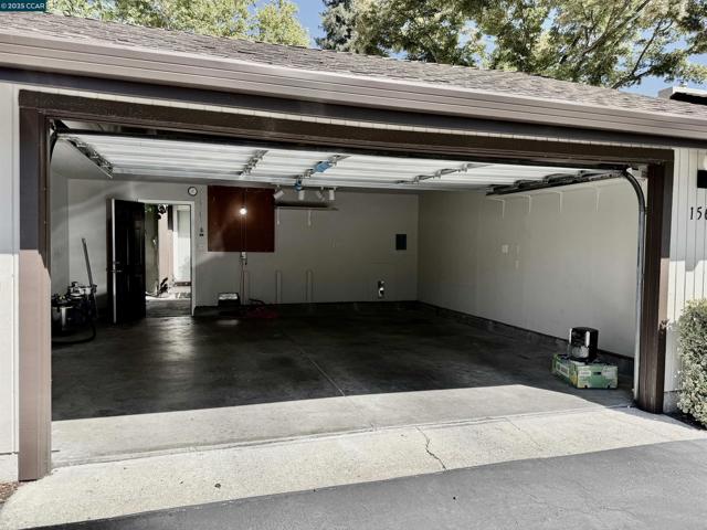 1564 Candelero Drive, Walnut Creek CA: https://media.crmls.org/mediaz/e6d6f8e3-c2d7-4b07-9f04-faae7354c8dd.jpg