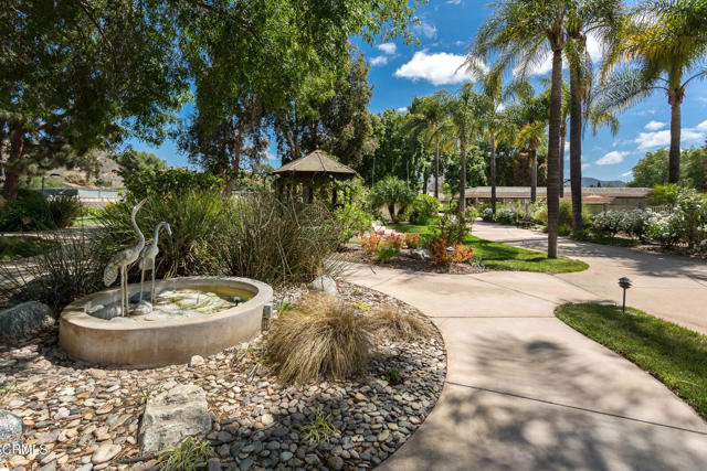34124 Village 34, Camarillo CA: https://media.crmls.org/mediaz/e6d7a3f2-a408-46a6-9598-ccc1caef513b.jpg