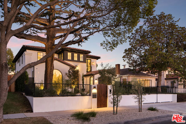 Image 3 of 62 For 344 Vista Street