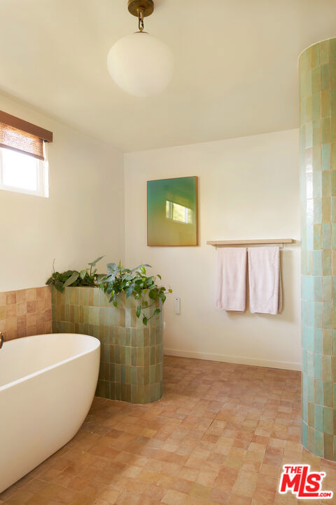 29500 Heathercliff Road, Malibu CA: https://media.crmls.org/mediaz/e6d8e187-f99b-47c9-bd59-480631fd2cdb.jpg