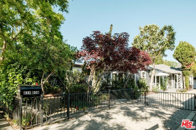 856 858 Coeur D Alene Avenue, Venice CA: https://media.crmls.org/mediaz/e6da624a-5af8-4f00-936c-7f106861fbe9.jpg