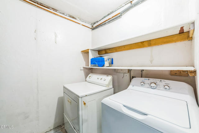 352 Cedarbrook Drive, Twin Peaks CA: https://media.crmls.org/mediaz/e6da7c5a-e24a-40df-91b5-6d1d6b8b75b2.jpg