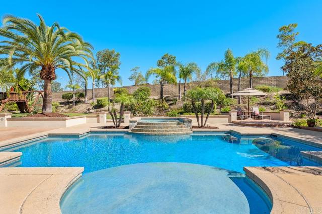 Image 34 of 57 For 15035 Applewood Ct