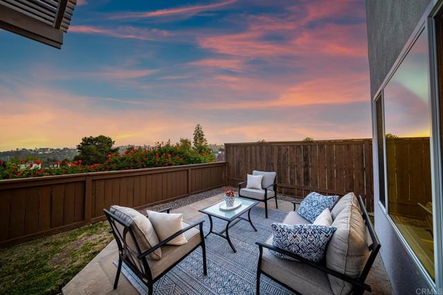 4507 Carnaby Court, Carlsbad CA: https://media.crmls.org/mediaz/e6dae4cc-bfe9-467f-b920-6785a13ae9c6.jpg