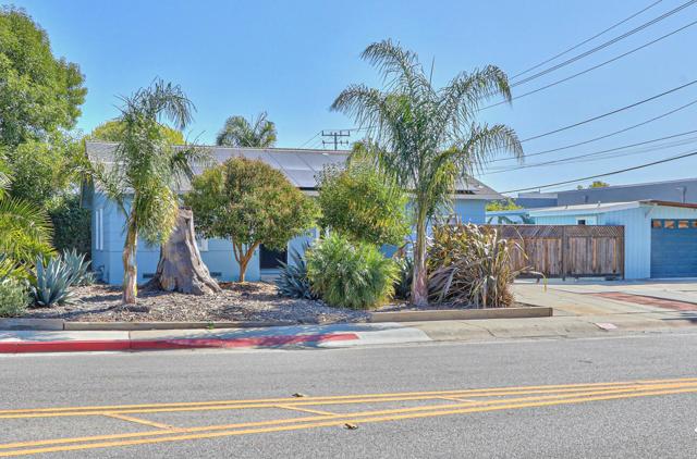 1815 King Street, Santa Cruz CA: https://media.crmls.org/mediaz/e6dbe014-a4ca-494e-92d9-943258d1ec1d.jpg