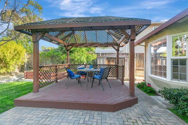 6508 Circle Hill Drive, San Jose CA: https://media.crmls.org/mediaz/e6dc5bed-3395-4137-91d2-54d3e84a5bba.jpg