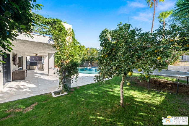 28220 Horizon Road, Cathedral City CA: https://media.crmls.org/mediaz/e6dd57f0-78e9-4f3d-af8d-9e7bc595e612.jpg