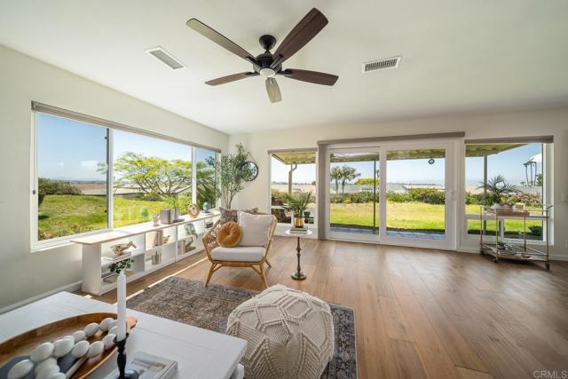 3890 Vista Campana S, Oceanside CA: https://media.crmls.org/mediaz/e6dd9a38-4a34-40e2-a593-e52ca70bea54.jpg