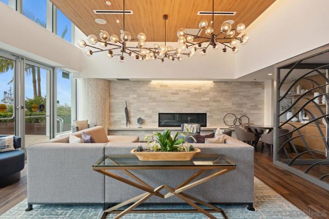 888 W E St, San Diego CA: https://media.crmls.org/mediaz/e6dda70b-82ed-4612-b131-1ed76de4d1be.jpg