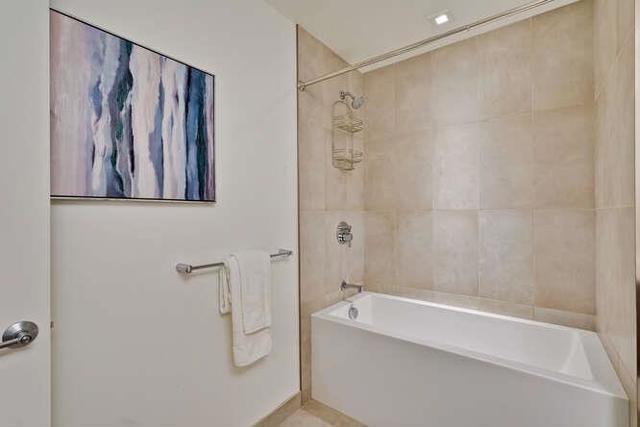 815 Tennessee Street, San Francisco CA: https://media.crmls.org/mediaz/e6def8d2-adb2-4af9-9f27-463eb74aba14.jpg