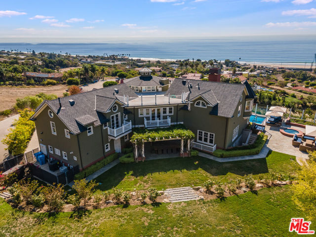 6277 Sea Star Drive, Malibu CA: https://media.crmls.org/mediaz/e6df70d9-e73f-4321-a37e-22ee35ce2ede.jpg