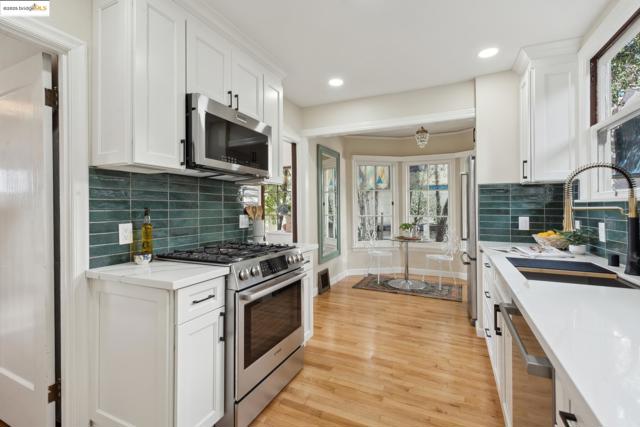 981 Indian Rock Ave, Berkeley CA: https://media.crmls.org/mediaz/e6e2092e-6dfa-4fc8-9fb7-4966f526882e.jpg