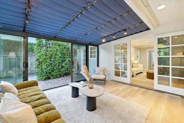 162 Del Monte Avenue, Los Altos CA: https://media.crmls.org/mediaz/e6e20d93-b82d-4035-8f39-4f94e9d21620.jpg