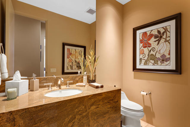 031_Powder Room