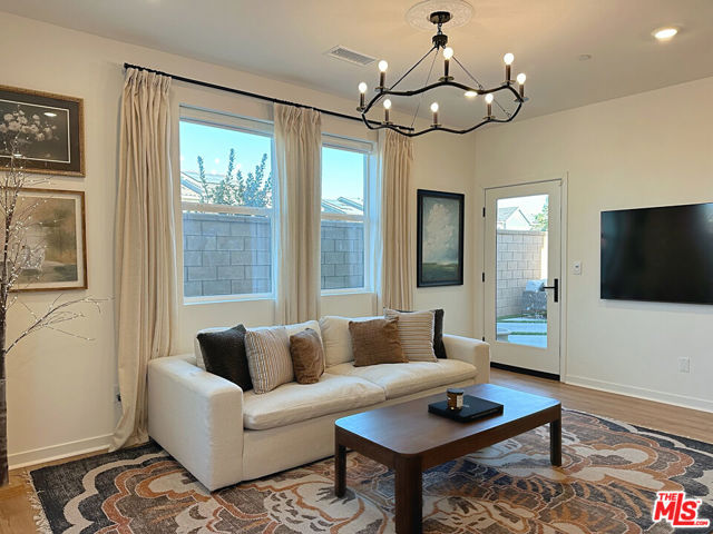 Image 8 of 31 For 4007 Pomelo Drive