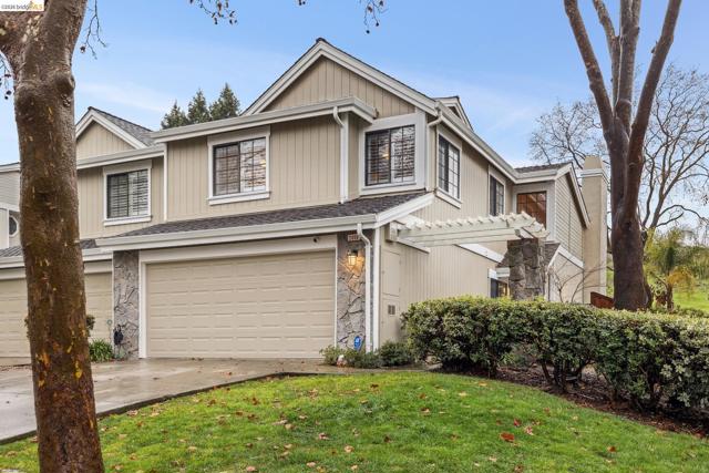 2090 Shady Creek Pl., Danville CA: https://media.crmls.org/mediaz/e6e32184-3477-49dc-b2f7-c62e46674031.jpg