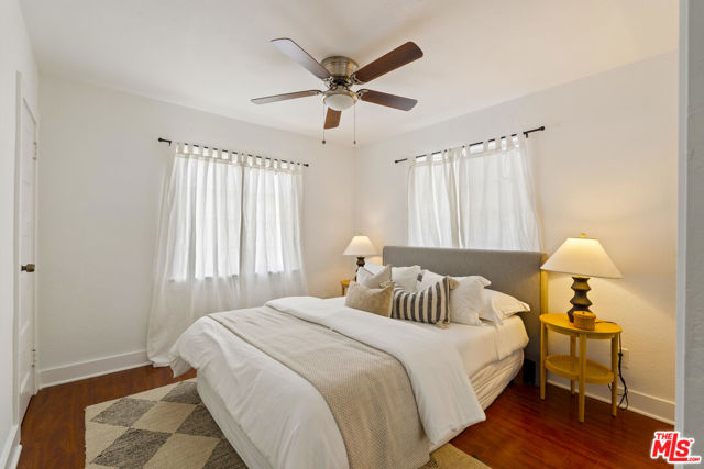 6043 Madden Avenue, Los Angeles CA: https://media.crmls.org/mediaz/e6e388f8-3c45-4957-813e-f5e8610fef01.jpg