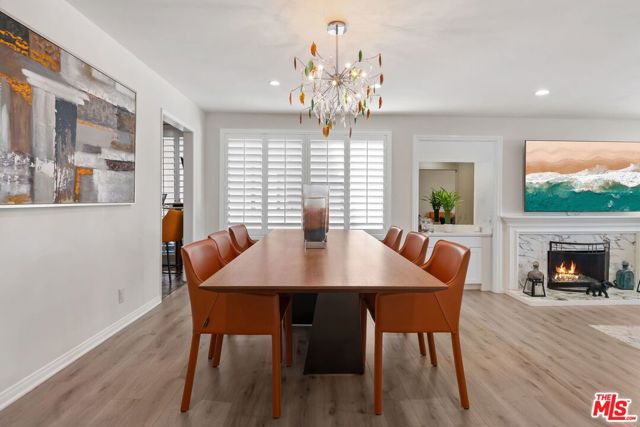 17130 Burbank Boulevard, Encino CA: https://media.crmls.org/mediaz/e6e4426c-20c7-40a8-96c9-43b7df1a7426.jpg
