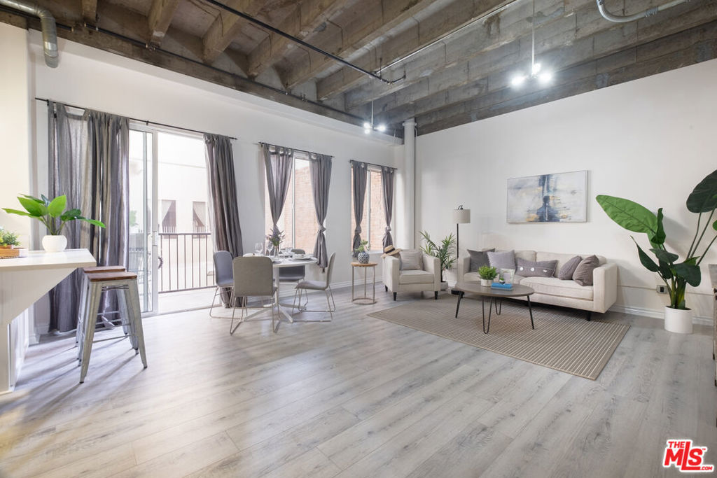 312 W 5th Street #606