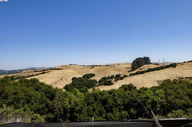 Image 4 of 5 For 5360 Hilltop Road