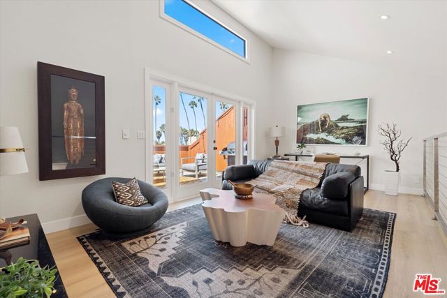 2108 Neilson Way, Santa Monica CA: https://media.crmls.org/mediaz/e6e690ba-9bf9-4461-9f47-eb8b1c25ecb8.jpg