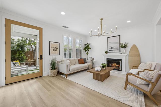 Detail Gallery Image 3 of 47 For 613 Saltgrass Ave, Carlsbad,  CA 92011 - 3 Beds | 2/1 Baths