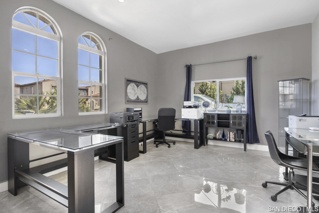 2832 Echo Ridge CT, Chula Vista CA: https://media.crmls.org/mediaz/e6e6c5b7-5098-4ca8-ac9d-7a6a3dc3d13d.jpg