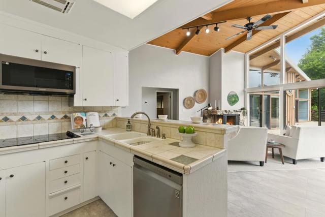 18009 Laird Court, Castro Valley CA: https://media.crmls.org/mediaz/e6e83f09-411b-47d3-8a71-a819abf785f3.jpg