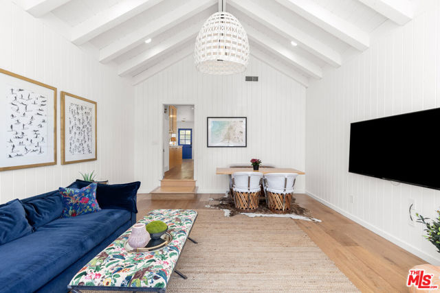 Den, with this set up can have Den, with this set up can have