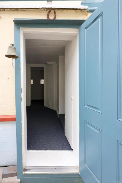 732 3rd Street, Encinitas CA: https://media.crmls.org/mediaz/e6e92165-6d97-4e4d-9a27-3c0c72289259.jpg